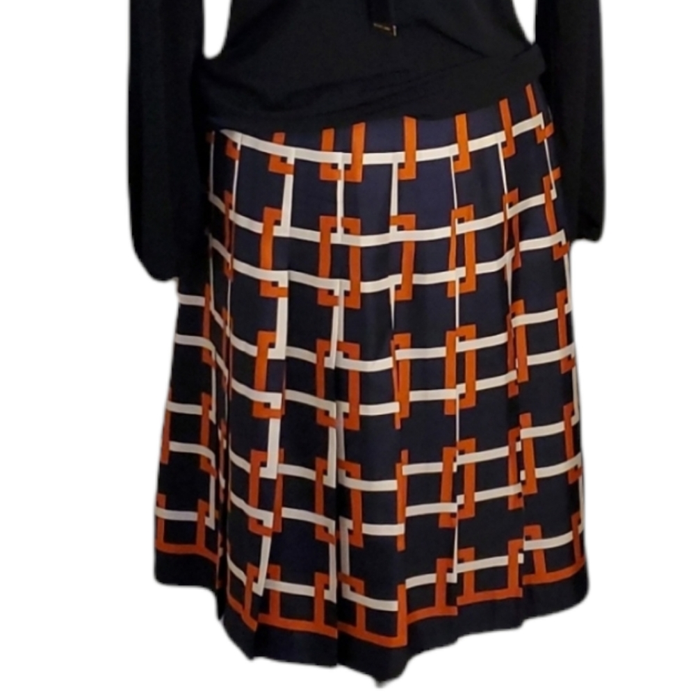 Ann Taylor silk pleated skirt. Orange and navy blue. Size 6 womens.